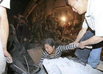 Количество погибших от землетрясения в Китае превысило 8,5 тысяч человек