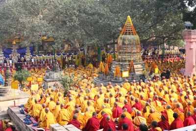 В Бодхгайе  проходит большой молитвенный фестиваль линии Кагью