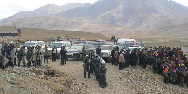 В связи с подготовкой к юбилею "мирного освобождения" власти закрыли Тибет для иностранных туристов 