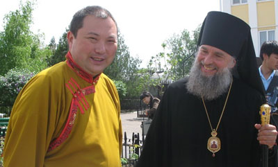 Глава буддистов Калмыкии встретился с епископом православной епархии владыкой Зиновием