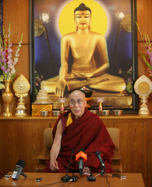 Далай-лама заявил, что выбор его преемника это не дело Китая