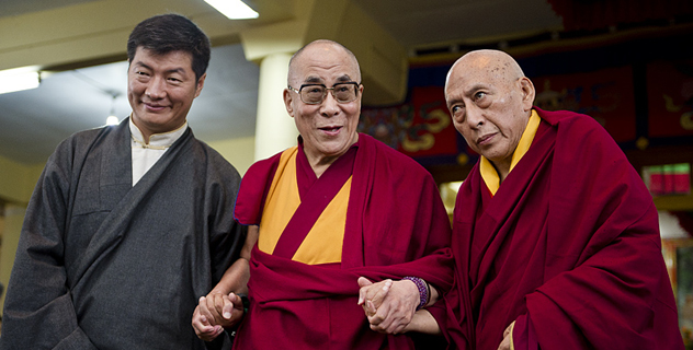 Новый политический лидер Тибета приведен к присяге