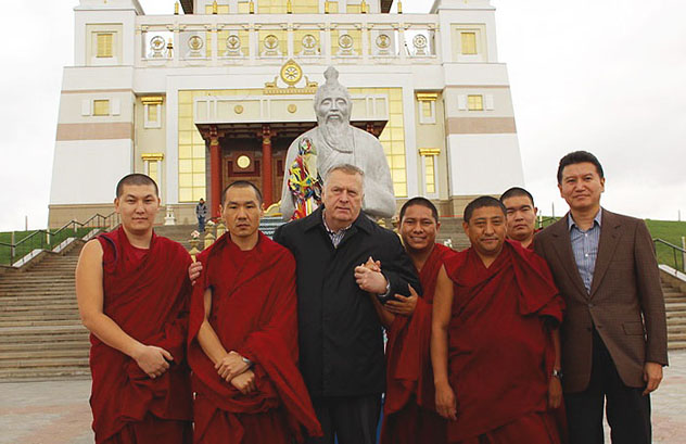 Владимир Жириновский заявил о готовности ЛДПР добиваться визы для Далай-ламы