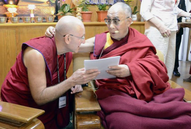 Барри Керзин рассказал Его Святейшеству Далай-ламе о работе в России