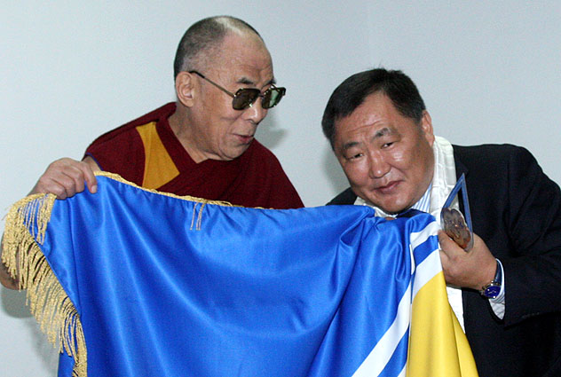 Его Святейшеству Далай-ламе присвоен Орден Республики Тыва