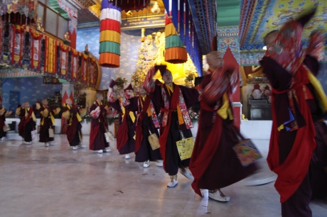 Гьялва Кармапа посетил репетицию ритуальных танцев чам