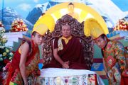 Гьялцап Ринпоче даровал в Бодхгае посвящение долгой жизни