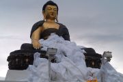 Освящение статуи Будды в Алдын-Булаке. Тур монахов монастыря Дрепунг Гоманг по Туве. Июнь-июль 2012