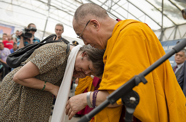 Далай-лама. Сострадание или жалость?