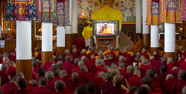 Фото. Начались учения Его Святейшества Далай-ламы для буддистов из Юго-Восточной Азии
