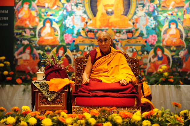 РИА Новости: Далай-лама призвал избавляться от эгоизма как источника всех проблем