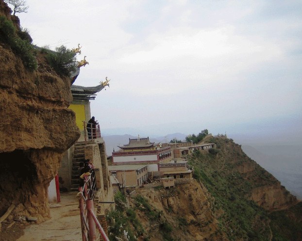 Амдо, округ Цошар: в древнем монастыре Джакхьюнг совершил самосожжение 20-летний тибетец