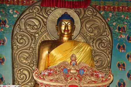 25 мая, день рождения Будды Шакьямуни, объявлен в Калмыкии национальным праздником
