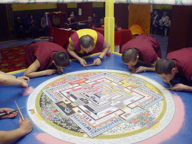 Буддийские монахи традиции Джонанг возведут в Казани мандалу Калачакры и проведут посвящения и ритуалы