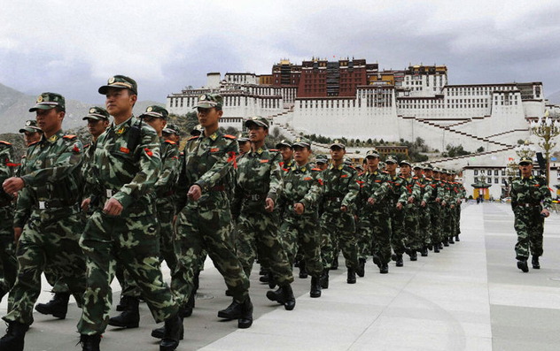 Пекин намерен объявить большую часть перерожденных тибетских наставников "поддельными"