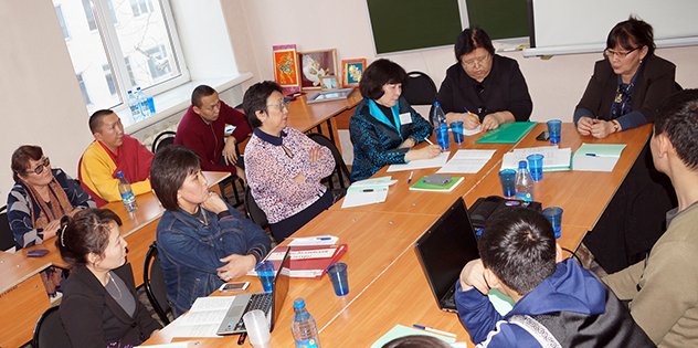 В Центре буддологии и тибетологии ТувГУ прошел круглый стол «Буддизм, наука, образование: перспективы сотрудничества»