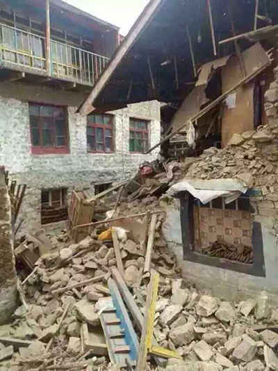 После землетрясения в Непале в трех уездах округа Шигацзе в Тибете разрушено 80 процентов строений