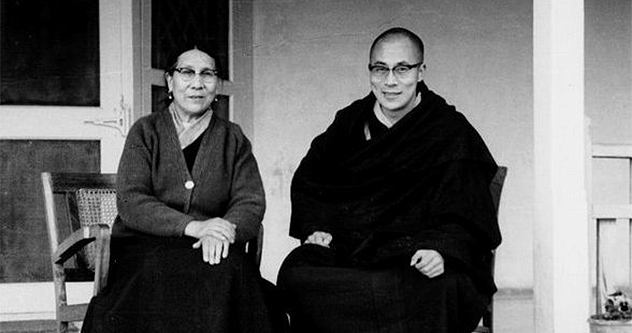 В священный месяц в Тувинском книжном издательстве вышла книга Дики Церинг «Мой сын Далай-лама»