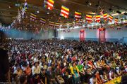Аудитория во время учения Его Святейшества Кармапы XVII о трансформации повседневного страдания. Цюрих, Швейцария. 28 мая 2016 г.