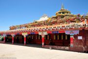 Знаменитый буддийский институт Ларунг Гар будет сокращен и отделен от монастыря