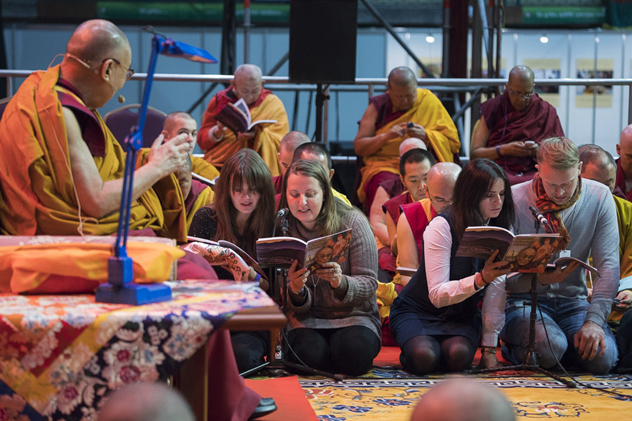 Далай-лама считает, что буддийский центр в Москве должен быть научным