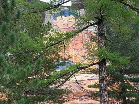 33-метровая статуя Будды в Бурятии: посторонним вход запрещен?