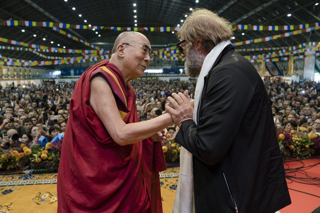 Далай-лама ответил Гребенщикову и Вырыпаеву на вопросы о добре и смысле жизни