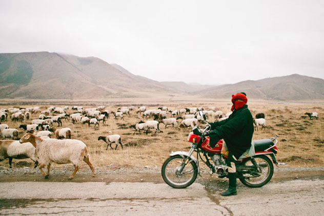 Тибетцы сталкиваются с новыми ограничениями перемещений внутри своей страны и выезда за рубеж