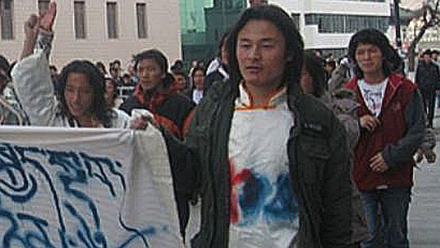 Тибетский писатель Шокьянг вернулся домой в Сангчу после трехлетнего тюремного заключения