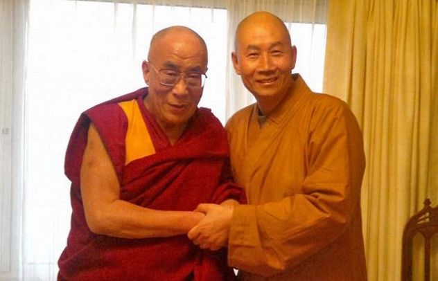 Китайский буддийский наставник Ши Шэнгуань вернулся домой после 4 лет тюрьмы