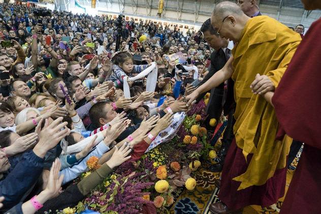 Лама Сопа Ринпоче обращается к ученикам с просьбой выполнить практики на благо Тибета и ради быстрого исполнения пожеланий Его Святейшества Далай-ламы 