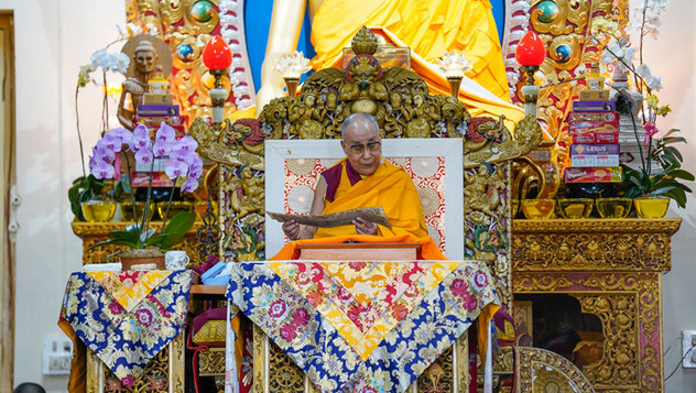 В Дхарамсале состоялся третий день учений Далай-ламы по трактату Чандракирти «Мадхьямака-аватара»