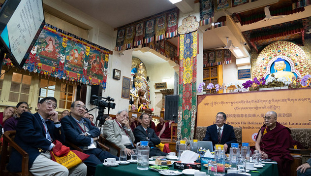 В Дхарамсале состоялся второй день диалога Далай-ламы с китайскими учеными о квантовых эффектах