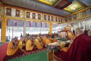 Вид на сцену на площадке Калачакры во время посвящения долгой жизни, даруемого Его Святейшеством Далай-ламой. Бодхгая, штат Бихар, Индия. 30 декабря 2018 г. Фото: Лобсанг Церинг.