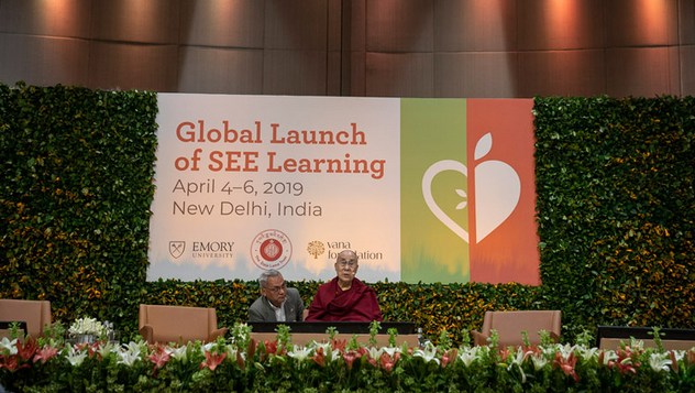 Далай-лама торжественно представил онлайн-платформу СЭЭО