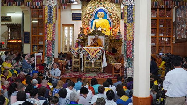 Далай-лама рассказал о «буддизме 21 века»