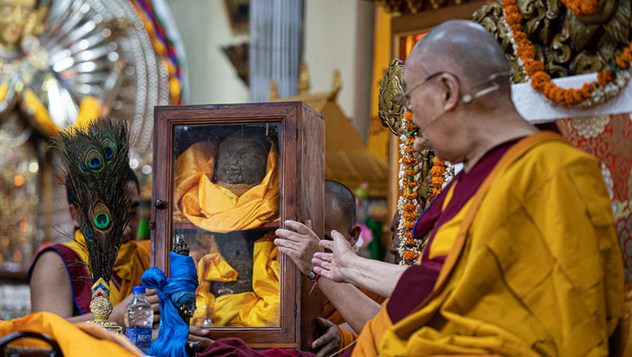Далай-лама даровал посвящение Авалокитешвары, Владыки мира