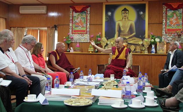 Далай-лама поделился рецептом "лучшего транквилизатора"