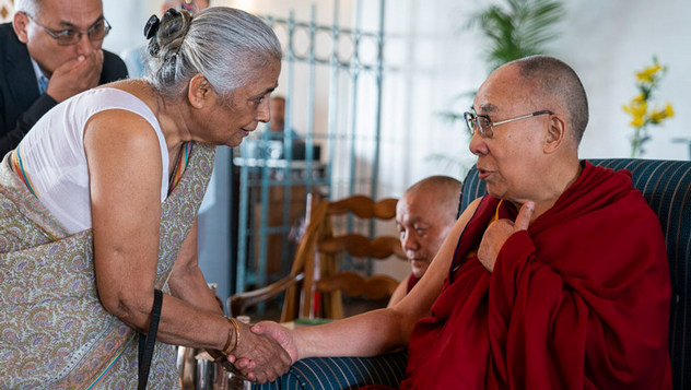 Далай-лама встретился с группой интеллектуалов, профессоров и дипломатов в Нью-Дели
