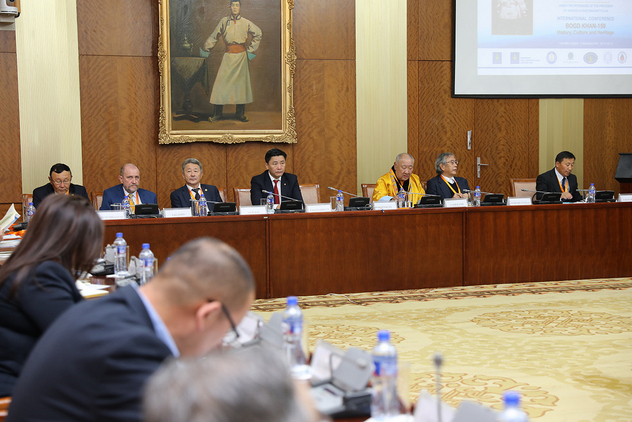 В Улан-Баторе прошла конференция в честь 150-летнего юбилея Богдо-гэгэна Джебцзундамба-хутухты VIII