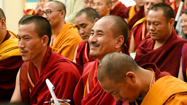 Далай-лама принял участие в симпозиуме по вопросам монашеского образования, приуроченном к 25-летию со дня создания дацана Кирти Шепа