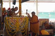Его Святейшество Далай-лама дарует посвящение долгой жизни, связанное с Чже Цонкапой. Мундгод, штат Карнатака, Индия. 16 декабря 2019 г. Фото: Лобсанг Церинг.