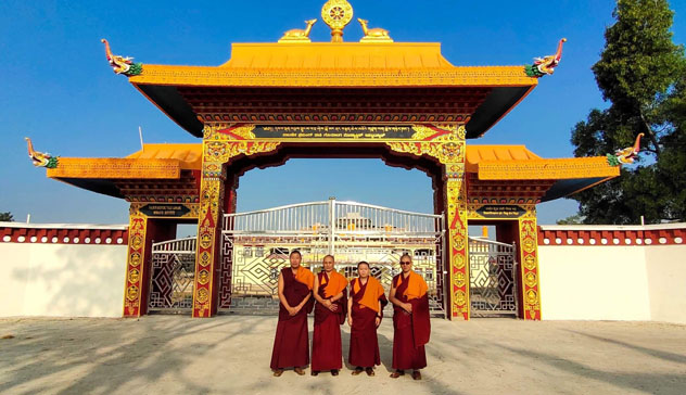 Делегации монастыря Дрепунг Гоманг проведет онлайн-трансляции молебнов