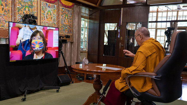Далай-лама даровал краткое учение о тренировке ума