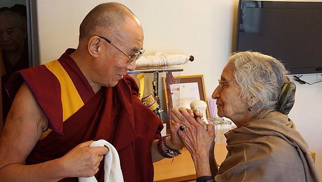 Далай-лама выразил соболезнования в связи с кончиной Шримати Капилы Ватсьяян