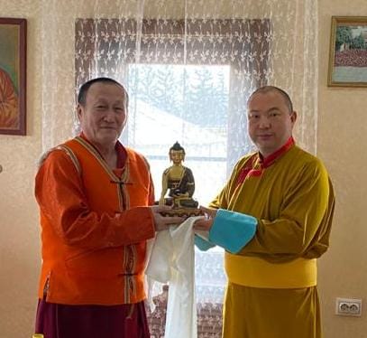 Главы буддистов Калмыкии и Бурятии обсудили вопросы буддийского образования в России