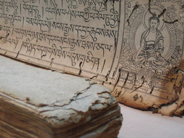 В Туве на тувинский язык переведут старинные буддийские тексты