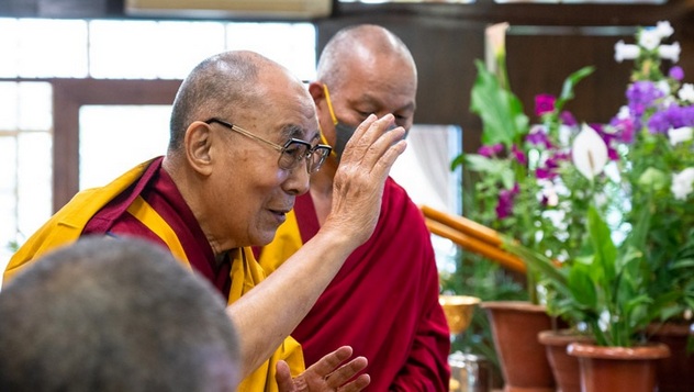 О втором дне учений Далай-ламы по сочинению Чже Цонкапы «Счастливая судьба»