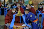 Во время учений Его Святейшества Далай-ламы для буддистов России. 4-5 ноября 2021 г.