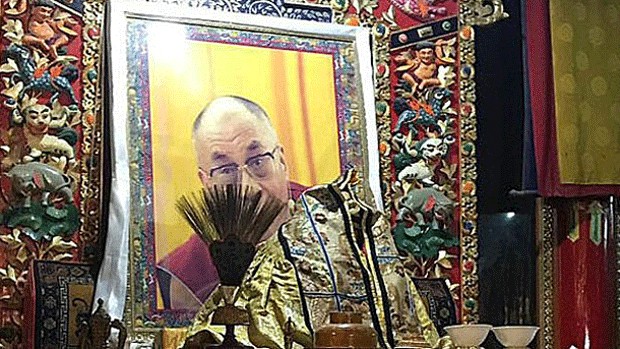 В тибетских округах провинции Цинхай китайские чиновники требуют убрать из домов буддийские алтари и ритуальные принадлежности